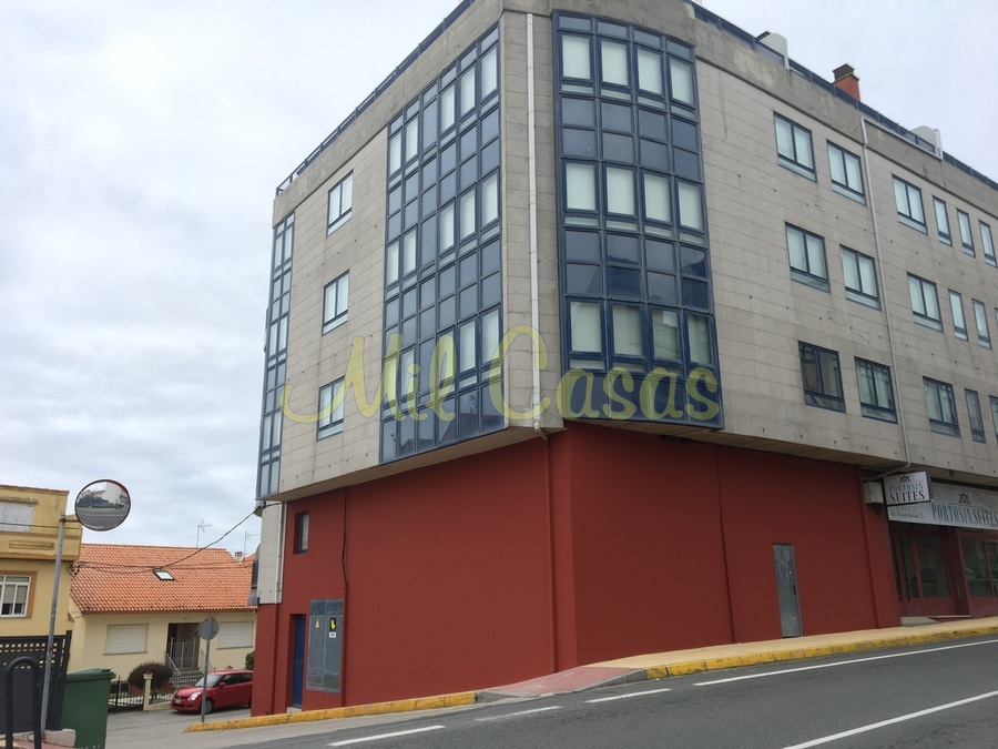 Local portosin avda constitucion 13 