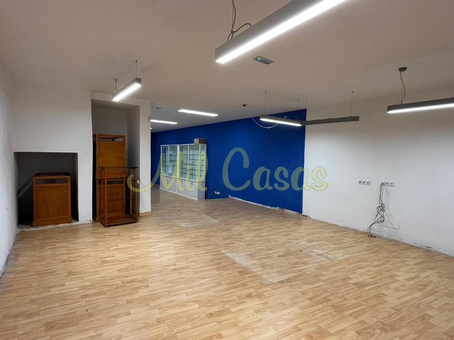 Bajo escultor ferreiro simm 7 